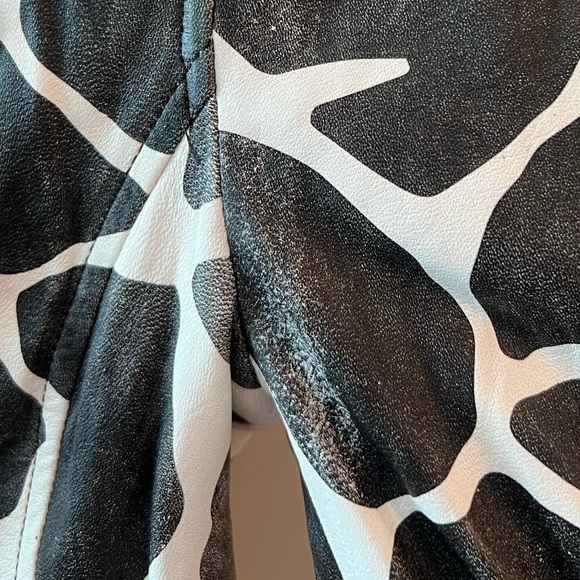 L’AGENCE BIKER MOTO JACKET 100% LEATHER IVORY / BLACK ANTIBES NWT - Picture 6 of 16